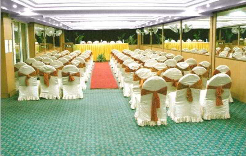 Oyo 18814 Hotel Maya International Jaipur Extérieur photo