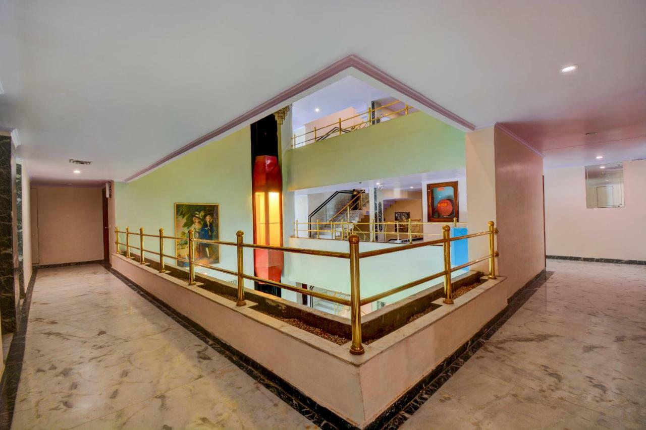 Oyo 18814 Hotel Maya International Jaipur Extérieur photo