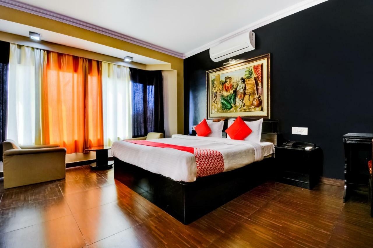 Oyo 18814 Hotel Maya International Jaipur Extérieur photo