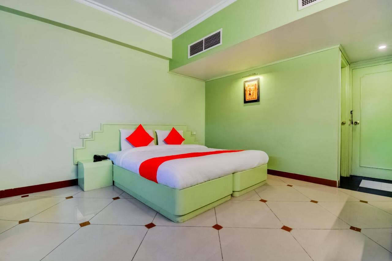 Oyo 18814 Hotel Maya International Jaipur Extérieur photo