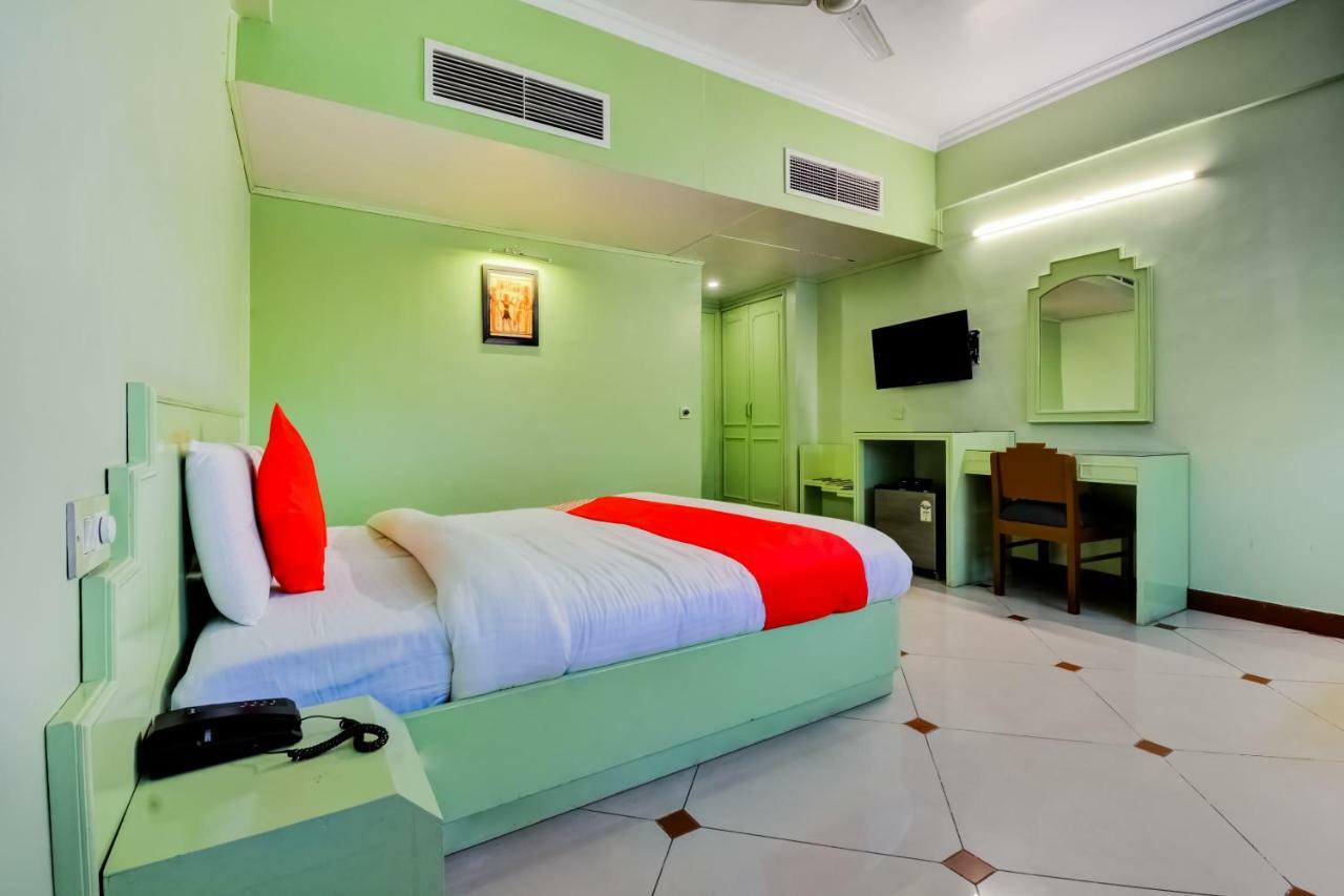 Oyo 18814 Hotel Maya International Jaipur Extérieur photo