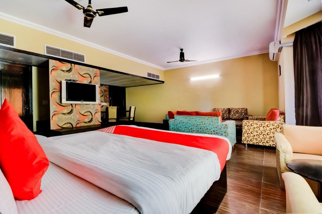 Oyo 18814 Hotel Maya International Jaipur Extérieur photo