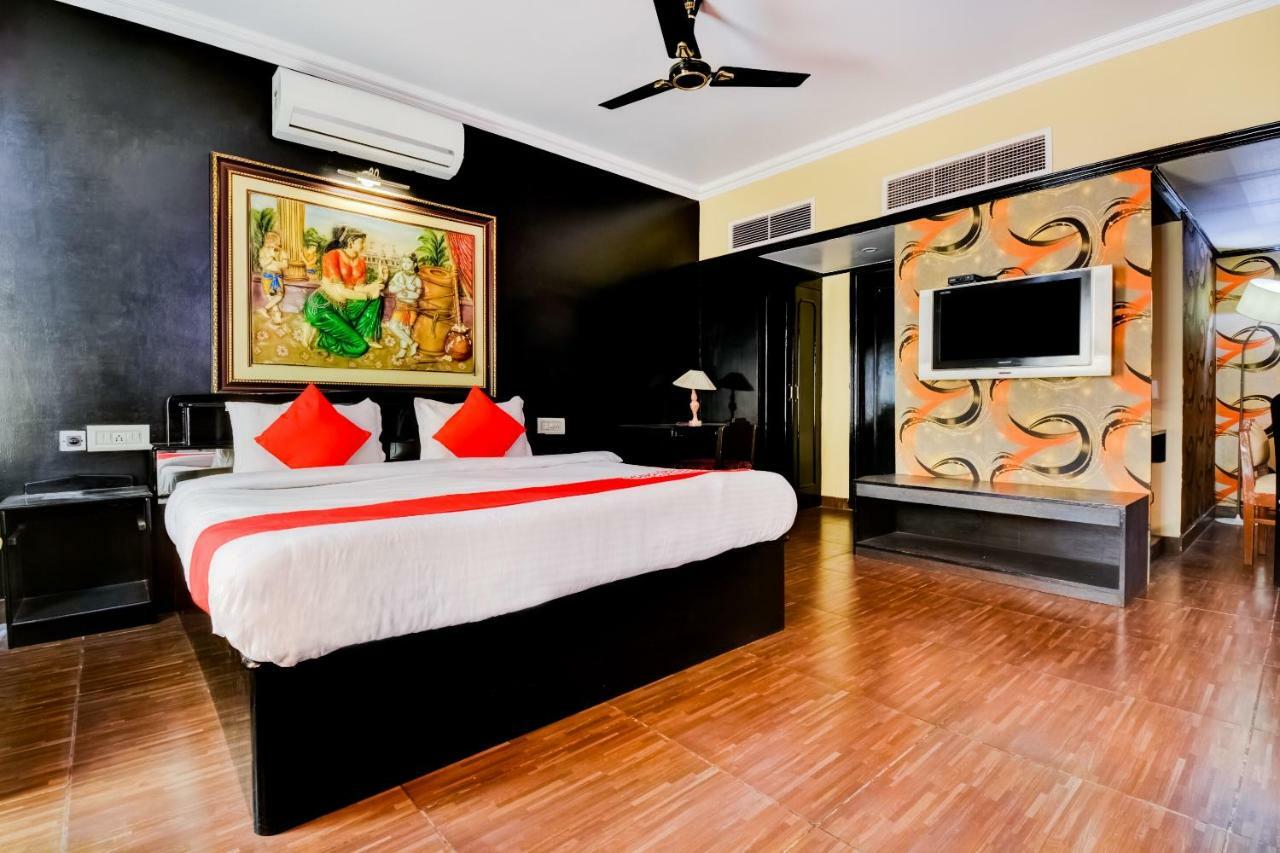 Oyo 18814 Hotel Maya International Jaipur Extérieur photo