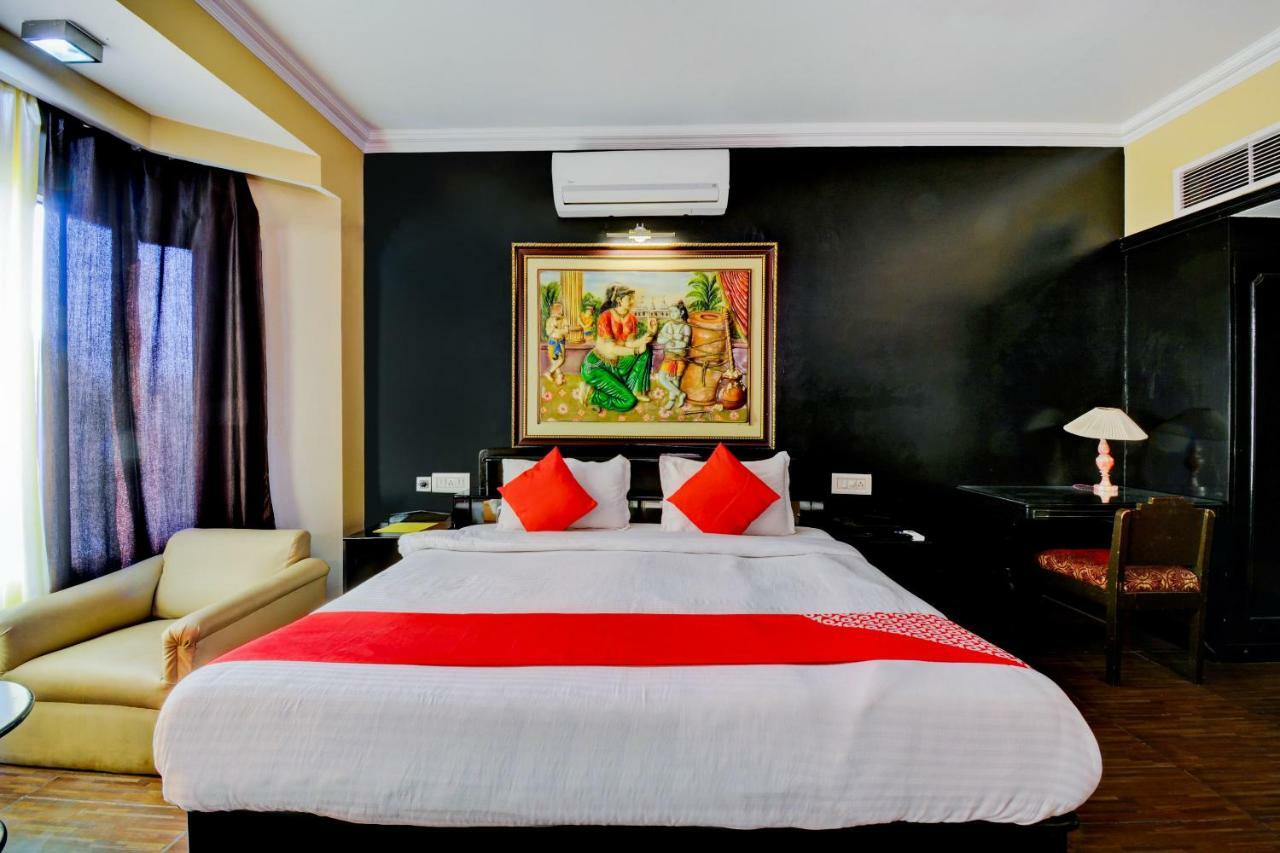 Oyo 18814 Hotel Maya International Jaipur Extérieur photo